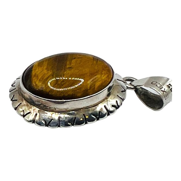 Vintage Mexico Taxco 925 Silver Tiger Eye Oval Pendant With Intricate Design - Picture 4 of 11
